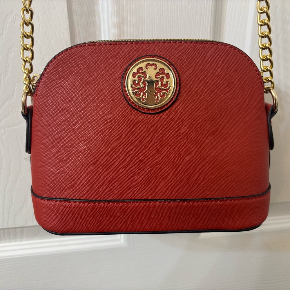 Elegant Red Crossbody Bag
